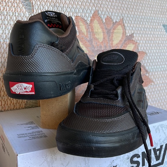 Vans WMNS Wayvee
(Justin Henry) Coffebean
VN0A5JIA8AC
Sneakers G - Picture 10 of 16